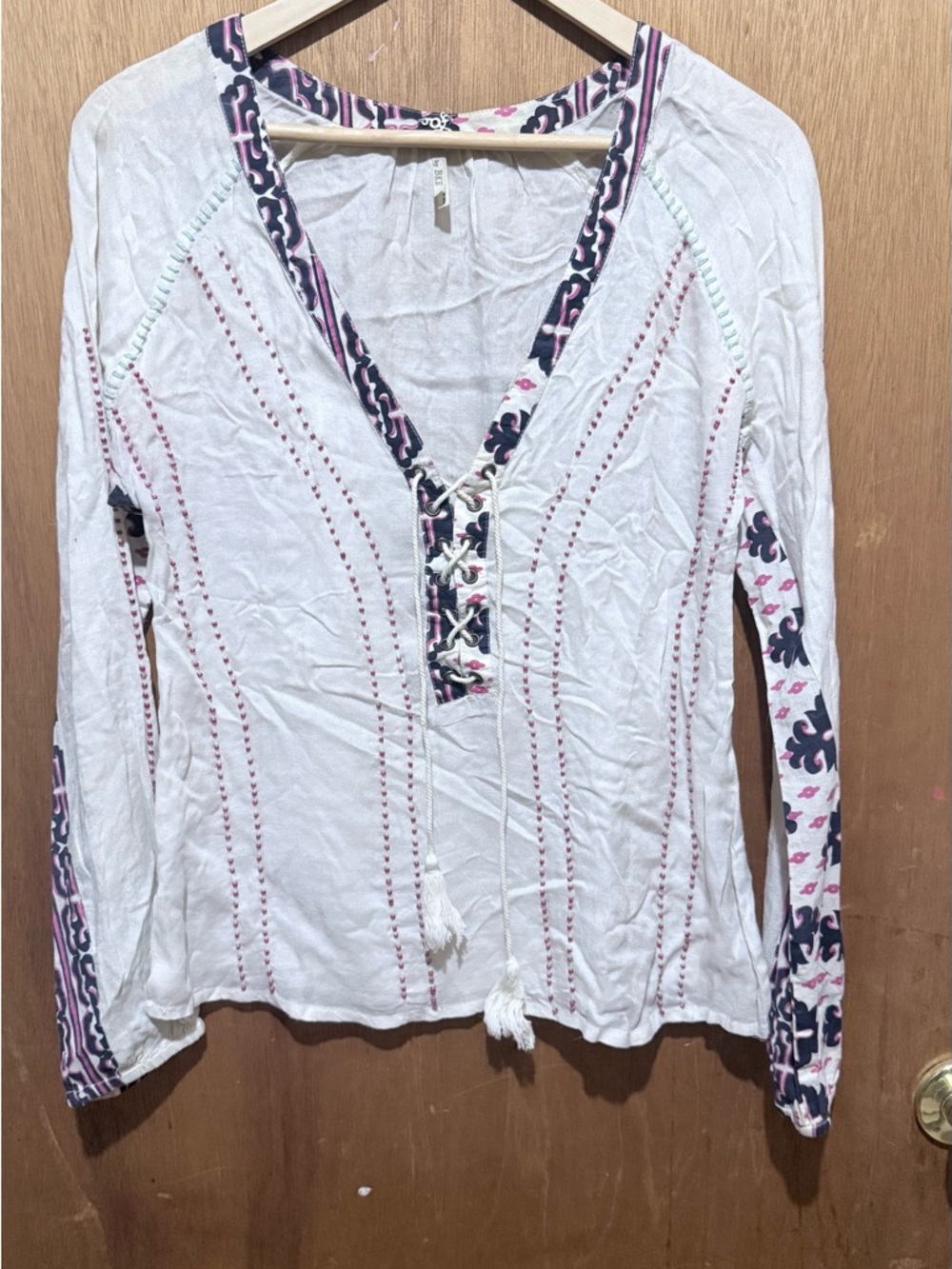 gimmicks by BKE White Lace-Up V-Neck Blouse with Pink & Navy Trim - Picture 2 of 8